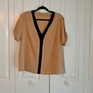 NEW * Peek-a-boo short sleeve bouse
